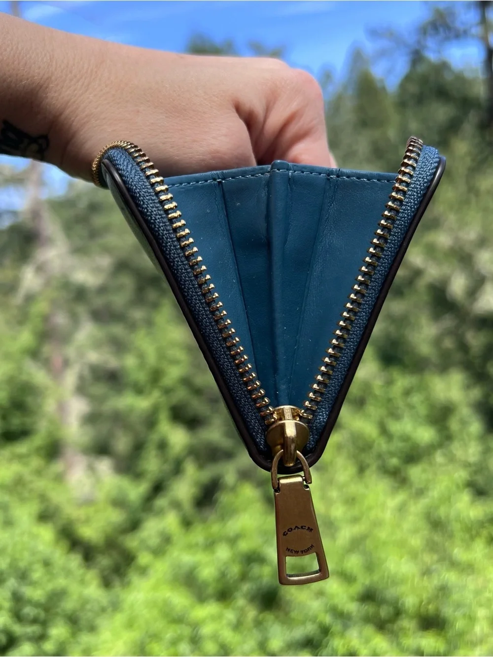 COACH Long Zip-Around Smooth Leather Wallet Blue w Gunmetal Hardware AUTHENTIC